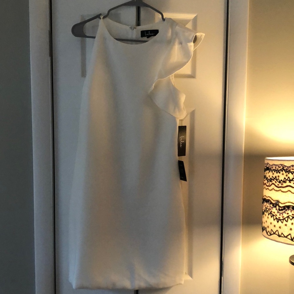 NWT Lulu’s White One-Shoulder Dress
